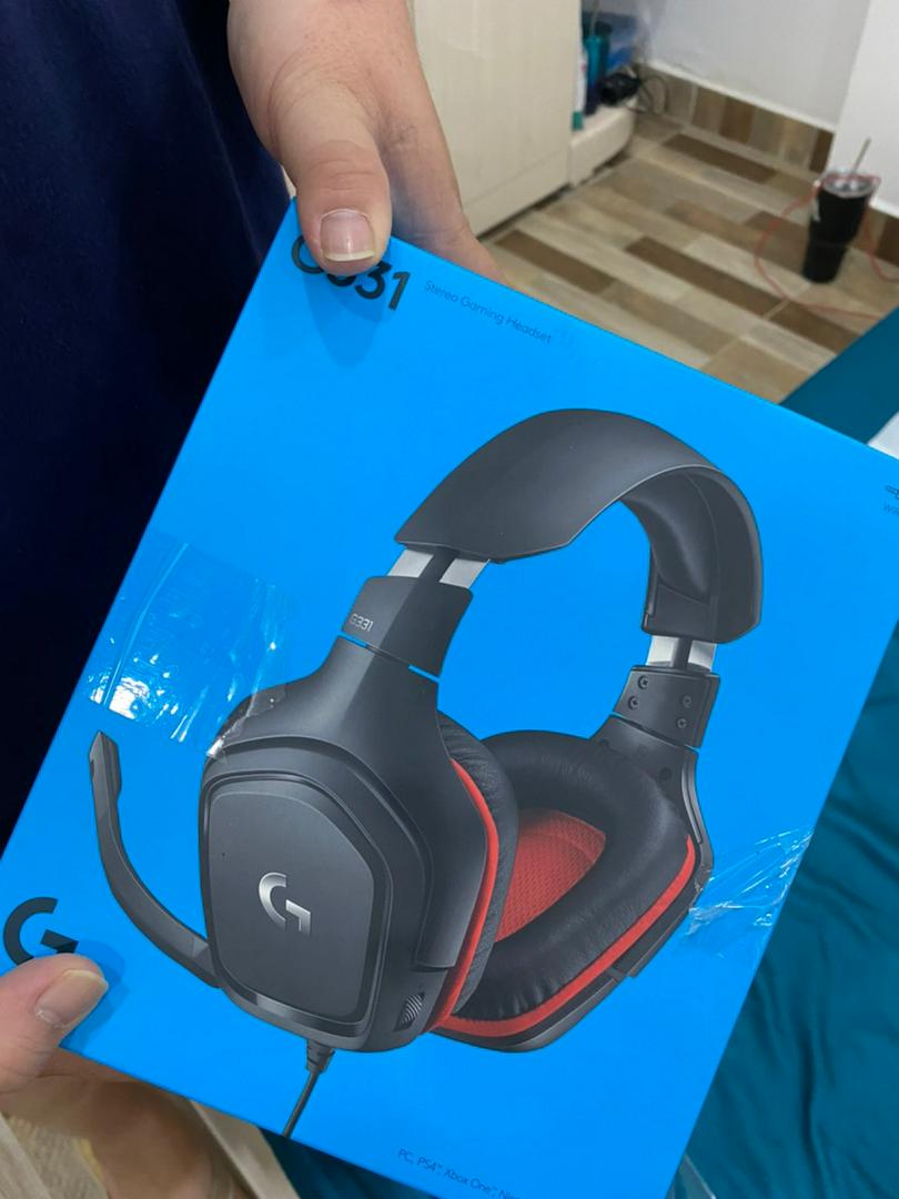 Tai nghe Gaming Logitech G331 - Âm Thanh Rõ Ràng, Thiết Kế Thoải Mái, Tương Thích PlayStation 4, Nintendo Switch, Kết Nối 3.5mm