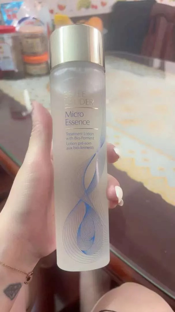 Nước Dưỡng Tinh Chất Estee Lauder Kích Hoạt Làn Da 200ml - Tái Tạo Da Khô, Làm Mềm Mịn, Giảm Nếp Nhăn, Dưỡng Ẩm Hiệu Quả