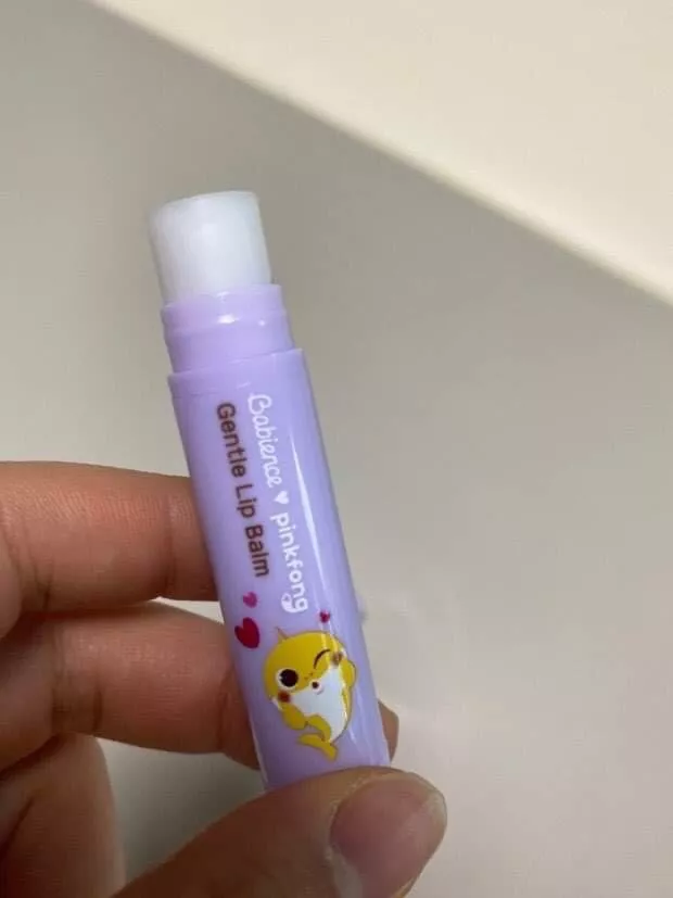 Son Dưỡng Môi Cho Bé Babience Pinkfong - Hữu Cơ, Giữ Ẩm, Ngừa Khô Nẻ, Dành Cho Trẻ Từ 3 Tuổi - Thiết Kế Dễ Thương, An Toàn Cho Da Mỏng Manh