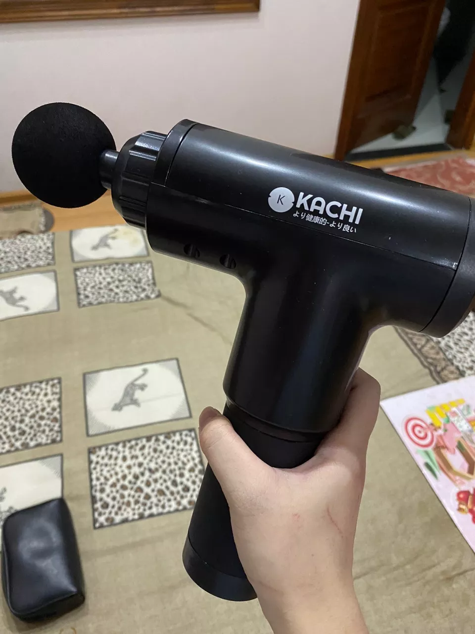 Máy Massage Cầm Tay Kachi MK340 - Thiết Bị Massage Trị Liệu Với 4 Đầu Massage, 6 Tốc Độ Tùy Chỉnh, Giảm Đau, Thư Giãn Cơ Thể
