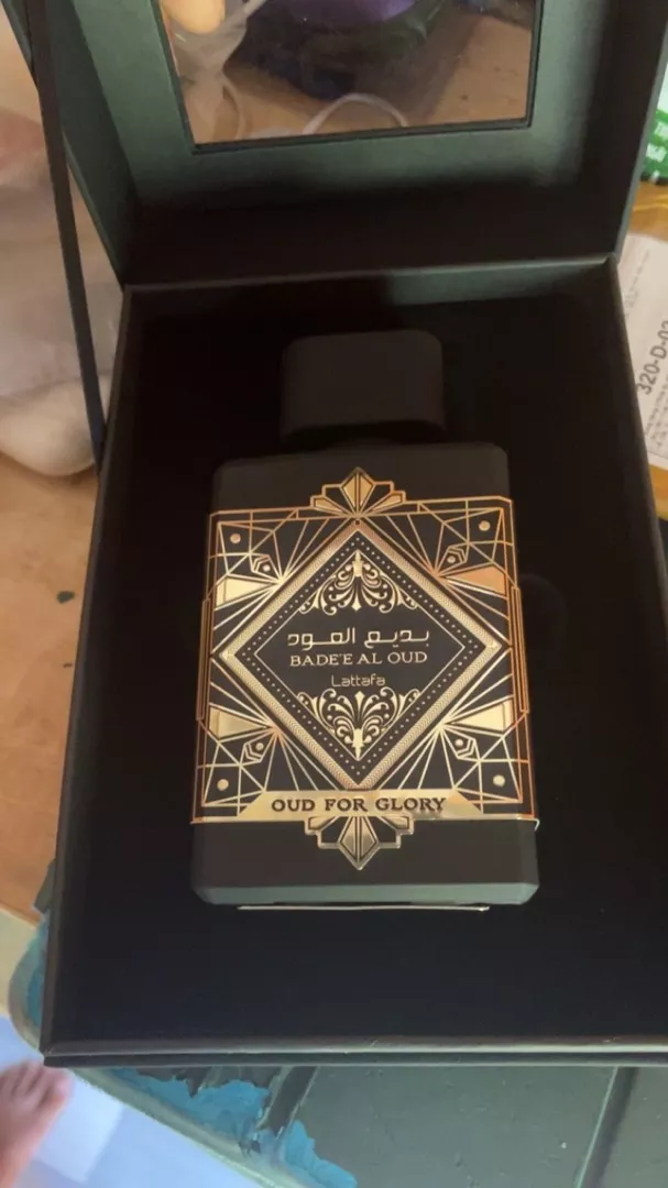 Nước Hoa Unisex Lattafa Bade'e Al Oud Oud For Glory EDP - Hương Gỗ Ấm Áp, Quyền Lực, Dành Cho Cả Nam Nữ