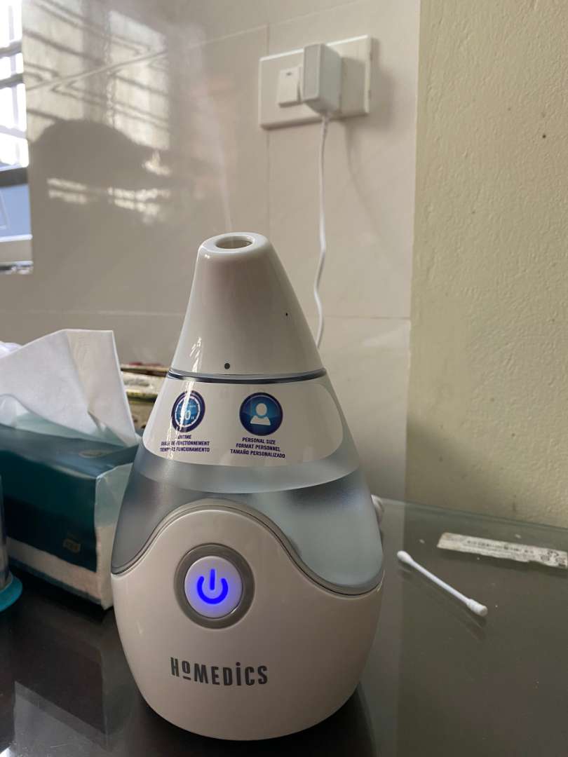 Máy Tạo Ẩm Phun Sương Siêu Âm Khử Khuẩn HoMedics UHE-CM15-SO - Giải Pháp Làm Mát Không Khí 10 Giờ Hoạt Động Ổn Định