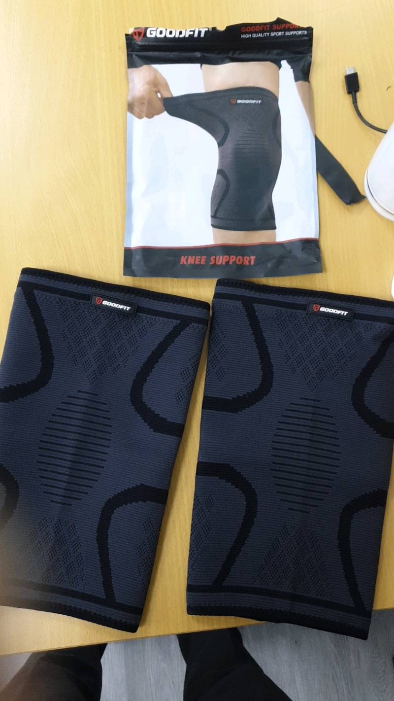 Băng Đầu Gối Thể Thao GoodFit GF518K - Đen - Bảo Vệ Chấn Thương Khi Tập Gym, Chơi Thể Thao, Dành Cho Nam Nữ