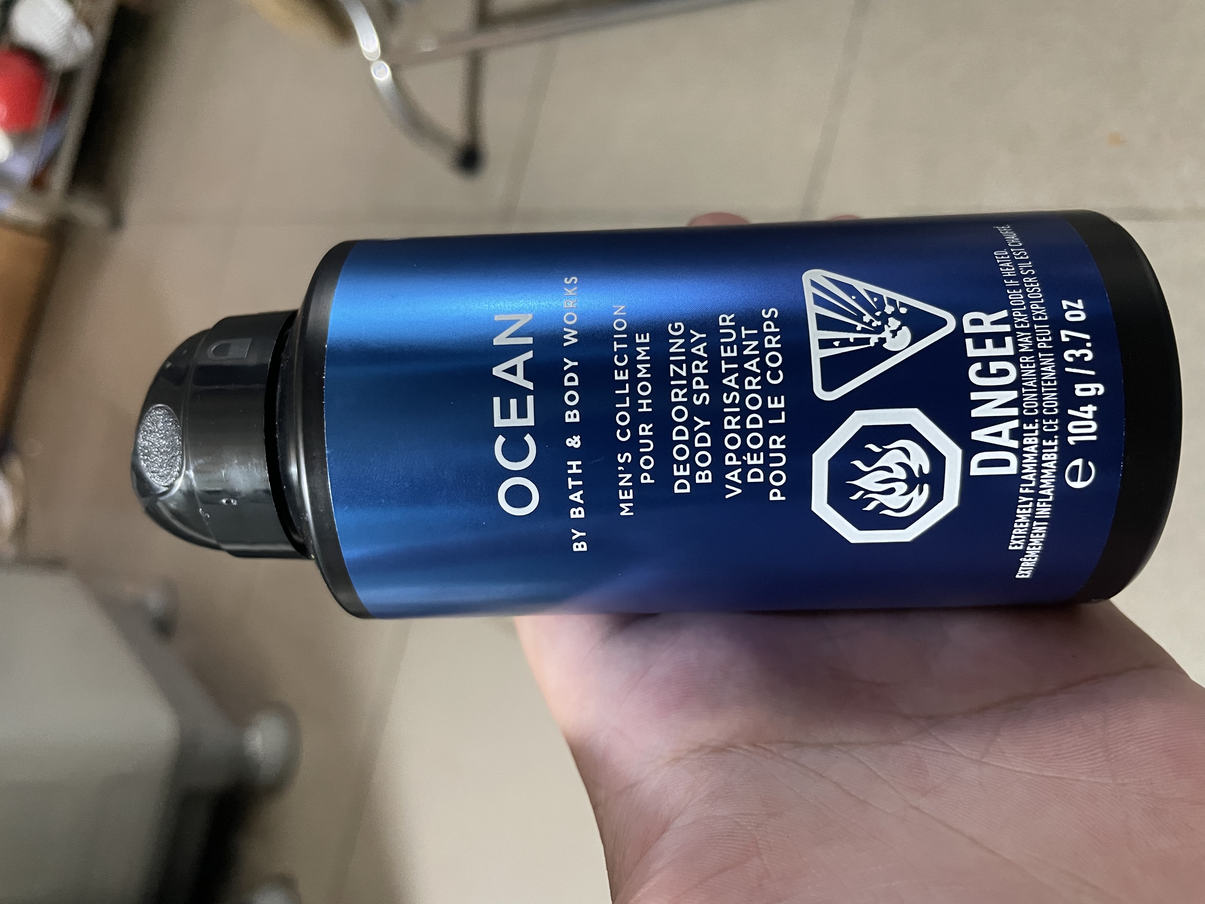 Xịt Thơm Toàn Thân Nam Bath And Body Works Ocean 104g - Hương Thơm Nam Tính Mát Mẻ, Khử Mùi Hiệu Quả, Dưỡng Ẩm Da