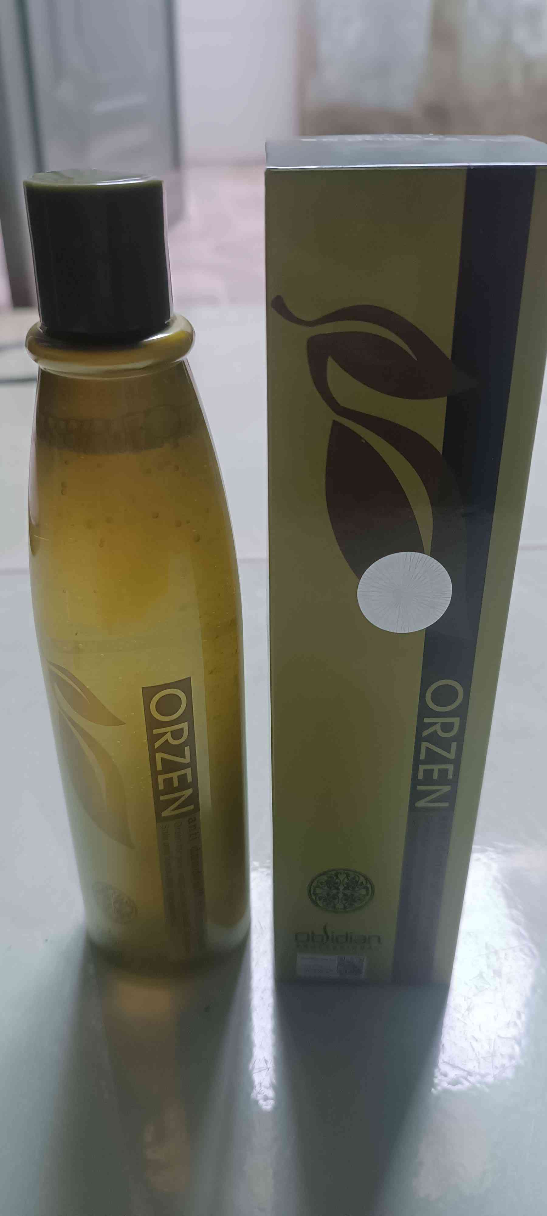 Dầu Gội Trị Gàu Orzen Hàn Quốc 320ml - Hỗ Trợ Ngăn Ngừa Vảy Nến Da Đầu Chiết Xuất Thiên Nhiên, Vitamin C Bổ Sung, Sạch Gàu
