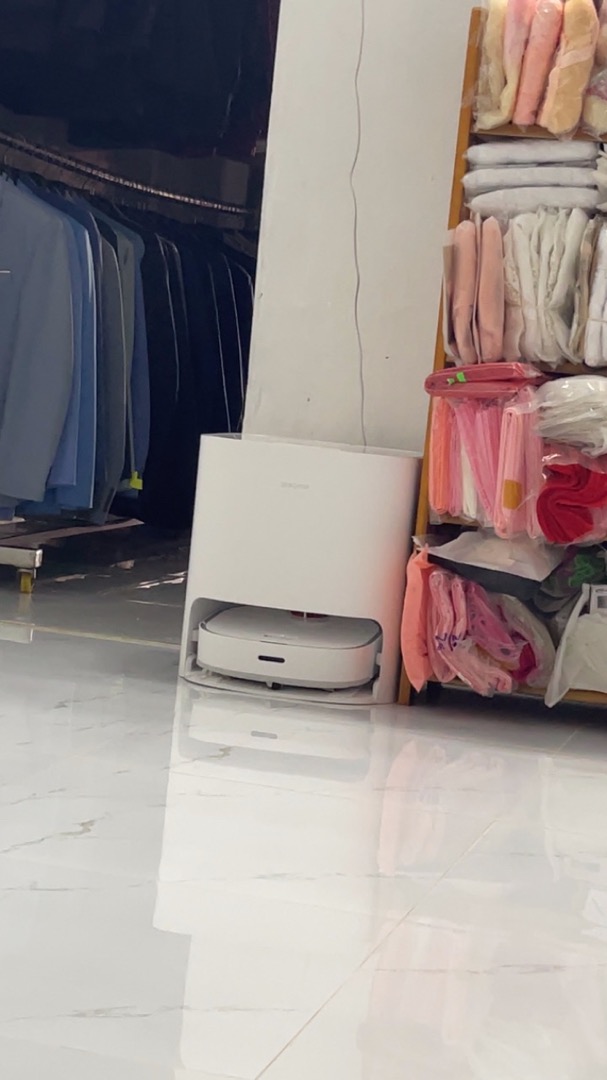 Robot Hút Bụi Lau Nhà Dreame Bot W10 - Thông Minh, Đa Năng, Lực Hút 4000Pa, Tự Giặt Giẻ Lau, Phù Hợp Mọi Nhà Hàng, Đặt Hàng Online Tại Chiaki.vn