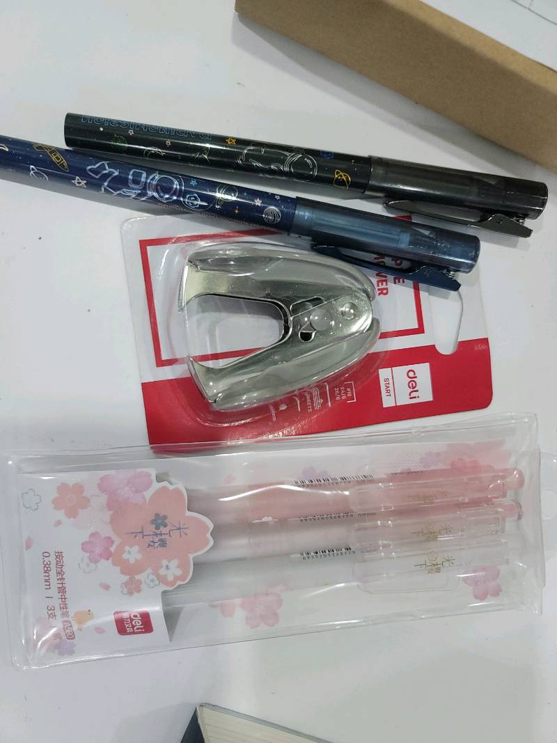 Nhổ Ghim Deli E0232 Loại 10 24/6 26/6 - Dụng Cụ Văn Phòng Bền Chắc, Thiết Kế Tiện Dụng, Mạ Bạc Chống Ăn Mòn