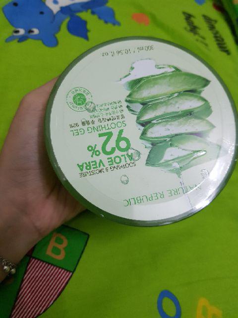 Gel Dưỡng Ẩm Lô Hội Nature Republic 92% Aloe Vera Soothing Gel 300ml - Mát Lành, Phục Hồi, Đa Năng Cho Tất Cả Các Loại Da