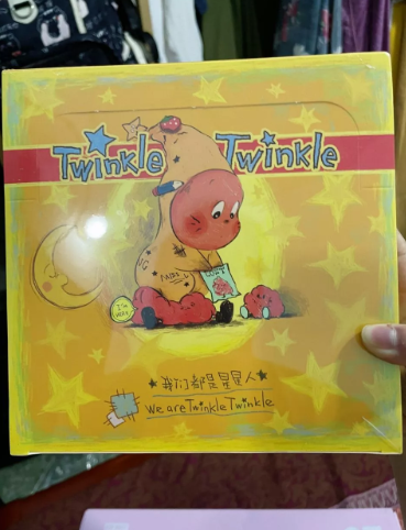 Bộ Sưu Tập Đồ Chơi Pop Mart We are Twinkle Twinkle - 9 Hộp Blind Box Nhân Vật Độc Đáo Từ Chất Liệu Nhựa Cao Cấp