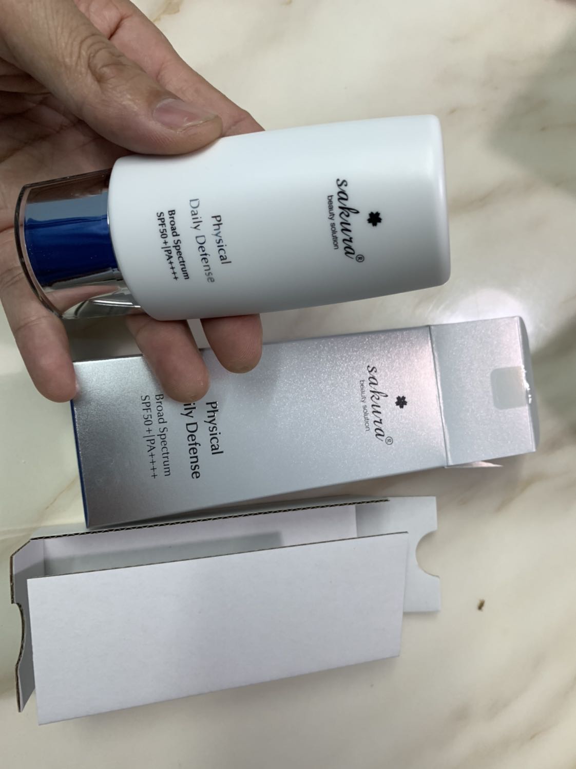 Kem Chống Nắng Vật Lý Sakura Physical Daily Defense SPF 50 - Chăm Sóc Da Nhạy Cảm, Bảo Vệ Tối Ưu Từ Nhật Bản