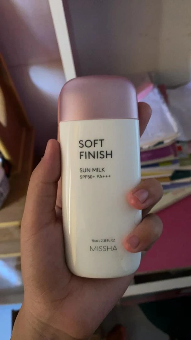 Kem Chống Nắng Missha Soft Hồng Finish SPF 50+ - Bảo Vệ Da Từ Ánh Nắng Hiệu Quả, Lớp Kem Mỏng Nhẹ, Tự Nhiên, Dành Cho Da Dầu, Nhạy Cảm