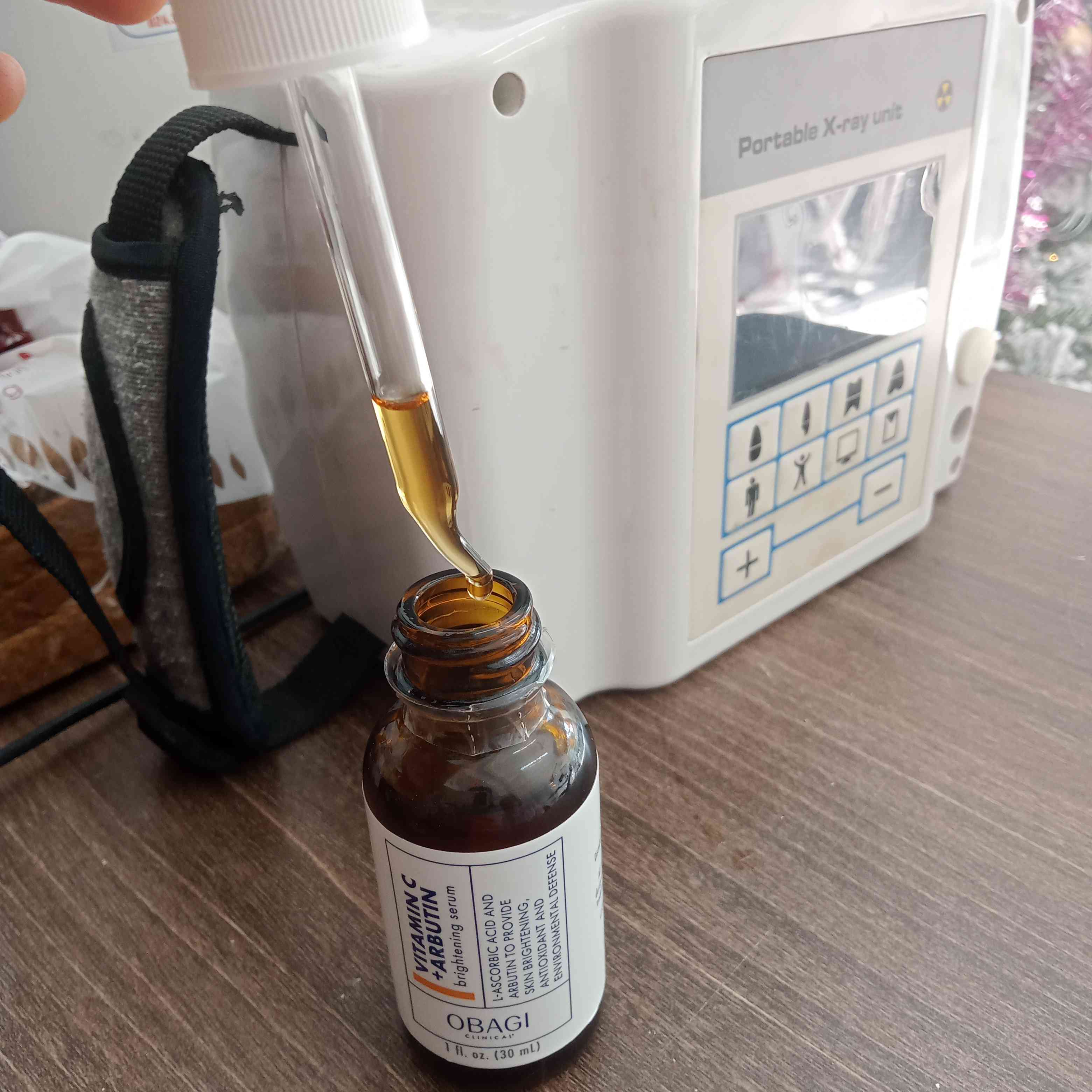 Serum Dưỡng Trắng Da Obagi Clinical Vitamin C+ Arbutin 30ml - Giúp Trắng Sáng, Cải Thiện Độ Đàn Hồi, Làm Mờ Đốm Nâu