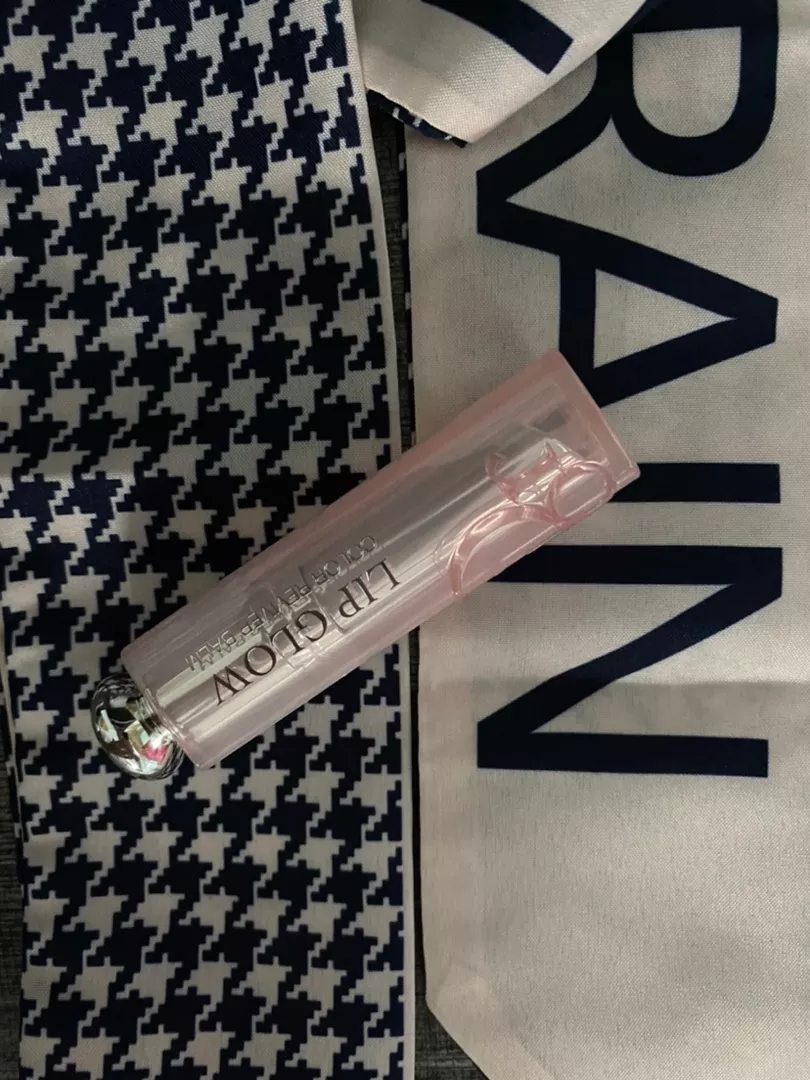 Son Dưỡng Dior Addict Lip Glow 001 Pink - Son Hồng Ngọt Ngào, Dưỡng Ẩm Tối Ưu, Chất Son Mịn Mượt, Phù Hợp Mọi Cô Nàng