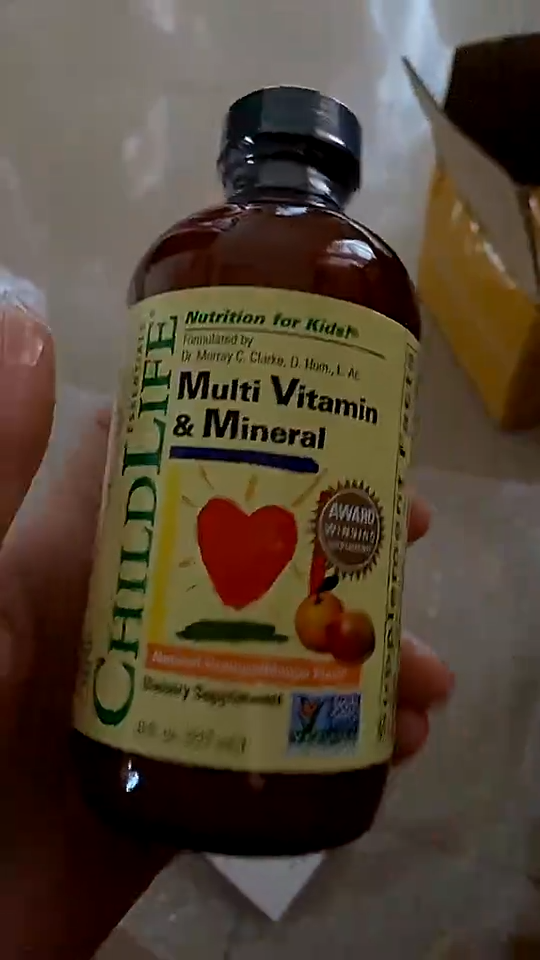 Vitamin Tổng Hợp Cho Bé Childlife 237ml - Bổ Sung Khoáng Chất & Vitamin Thiết Yếu Hỗ Trợ Phát Triển Sức Khỏe Trẻ Nhỏ