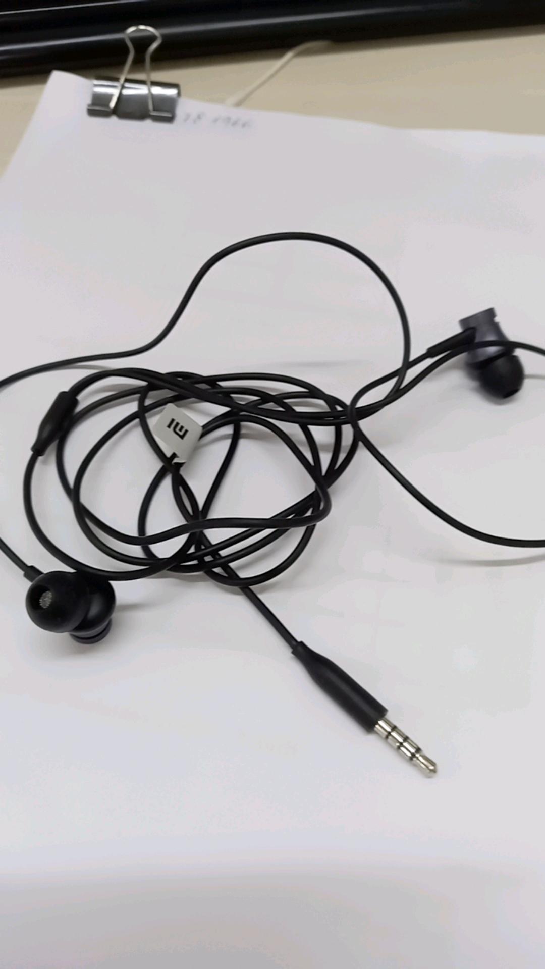Tai Nghe Xiaomi In-Ear Basic Chống Rối - Âm Thanh Chất Lượng Cao, Thiết Kế Nhỏ Gọn, Tương Thích Android & iOS