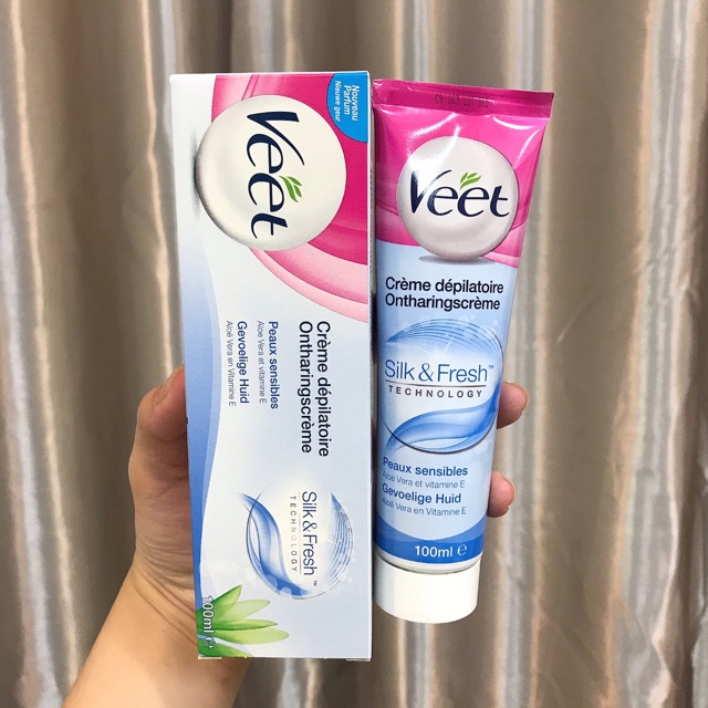 Kem tẩy lông Veet 100ml Chính Hãng - Chăm sóc da an toàn với chiết xuất D-Panthenol, dưỡng ẩm và giúp da mềm mịn