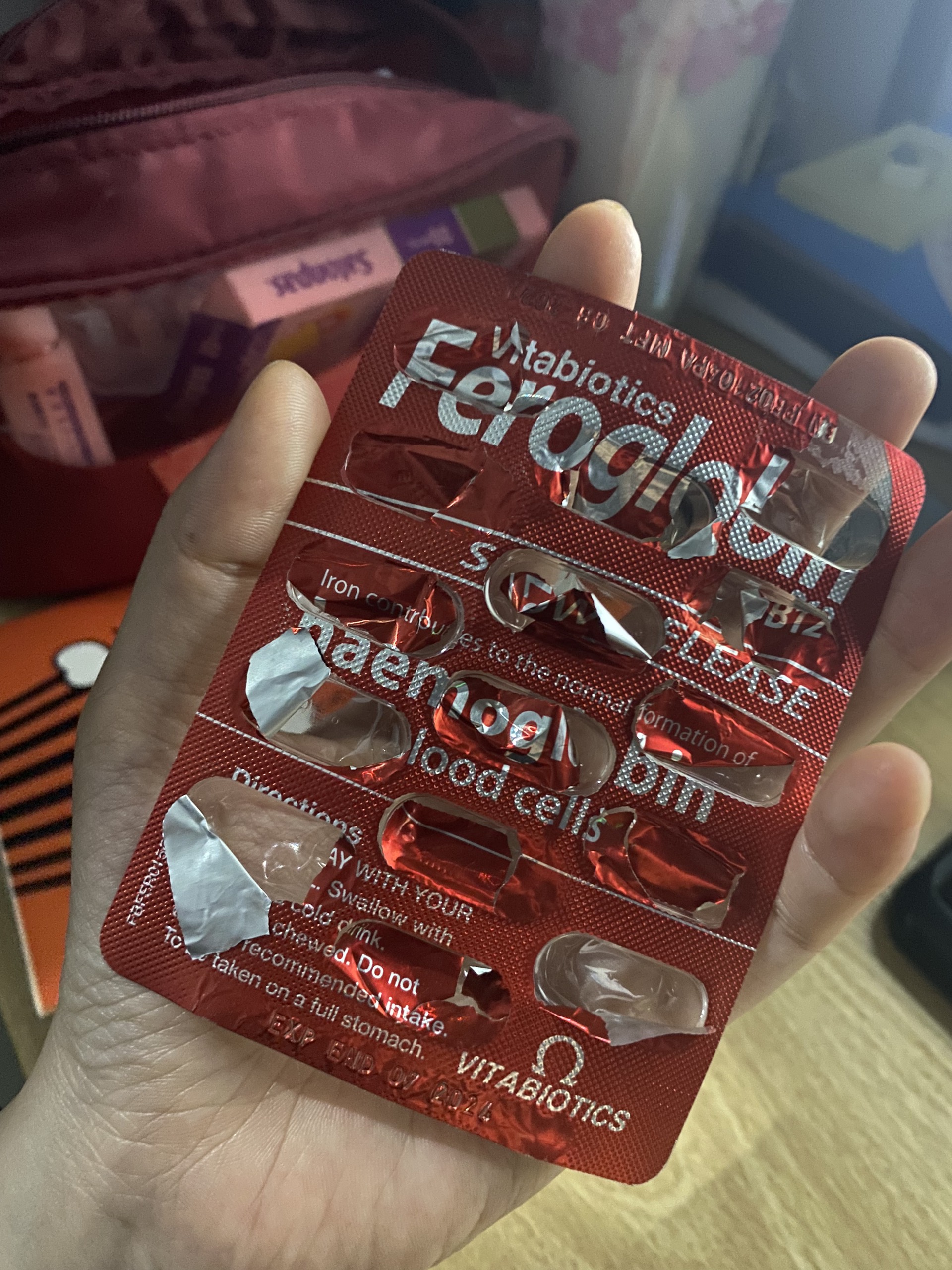Viên Sắt Feroglobin B12 - Bổ Máu An Toàn, Tăng Cường Sức Khỏe và Khả Năng Hấp Thụ Dinh Dưỡng - Hộp 30 Viên