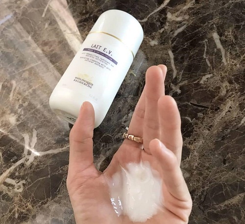 Sữa Rửa Mặt Trẻ Hóa Da Biologique Recherche Lait E.V 150ml - Làm Sạch Da, Cấp Ẩm, Giảm Nếp Nhăn, Chăm Sóc Da Cao Cấp