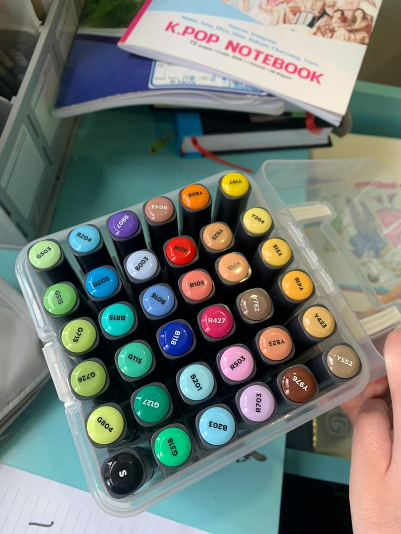 Bút Màu Marker Hai Đầu Cao Cấp Deli 70701 - Bút Vẽ và Tô Đa Năng 48 Màu, Chất Lượng Cao, Dễ Sử Dụng