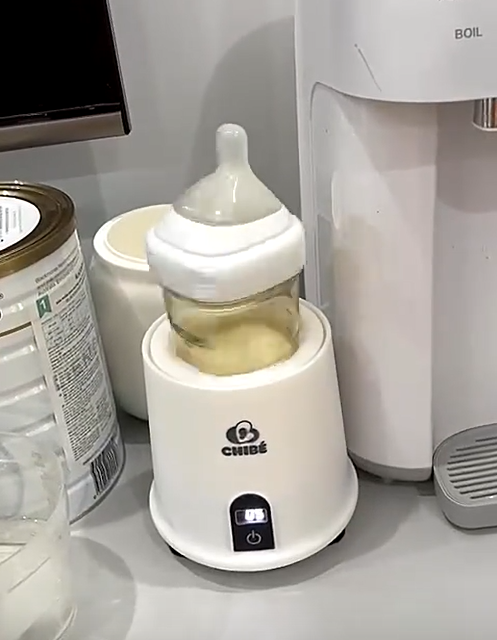 Máy Lắc Bình Sữa Chibé CB007 - Giải Pháp Pha Sữa Không Bọt, Không Vón, Tiện Lợi Cho Mẹ, Tích Hợp Pin Lithium 850mAh