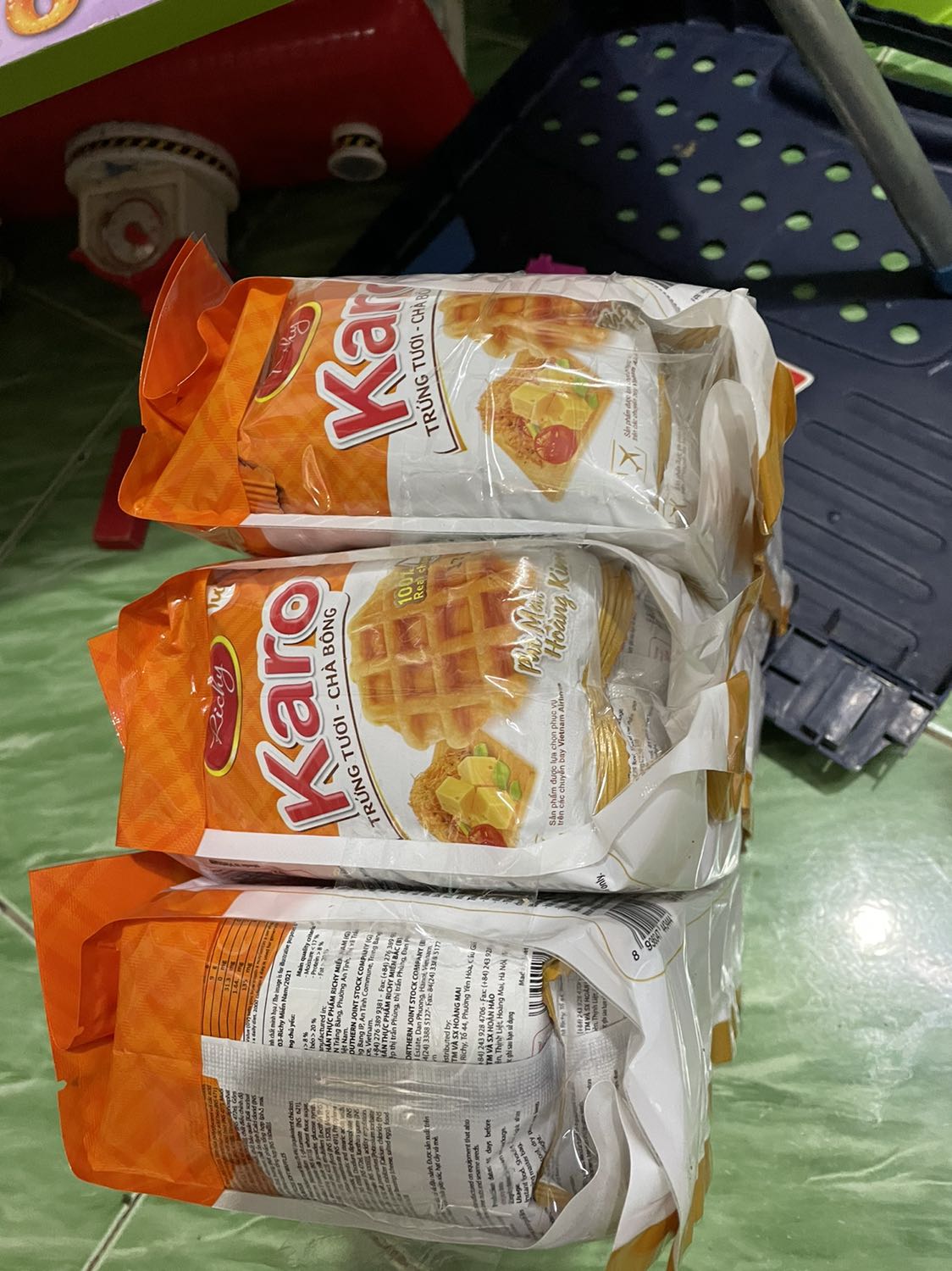 Combo 4 Bịch Bánh Karo Trứng Tươi Chà Bông Phô Mai Hoàng Kim - Bánh Ngon Nhẹ, Dinh Dưỡng, Tiện Lợi Mang Theo
