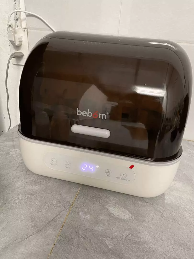 Máy Tiệt Trùng Bình Sữa UVC Beborn SB02 20L - Tiệt Trùng, Sấy Khô, Bảo Quản An Toàn Cho Bé