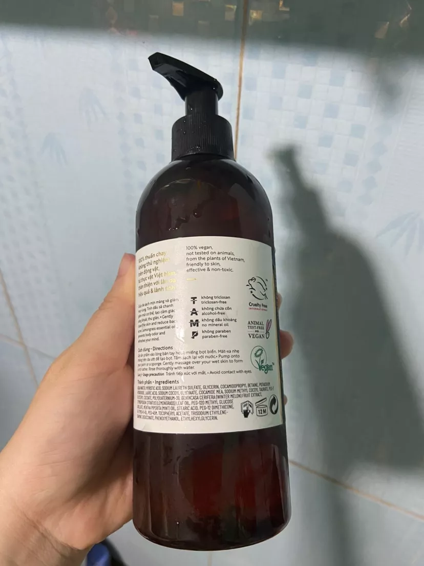 Gel Tắm Bí Đao Cocoon 310ml - Hỗ Trợ Giảm Mụn Lưng, Kháng Khuẩn, Thư Giãn Với Tinh Dầu Sả Chanh Dễ Chịu