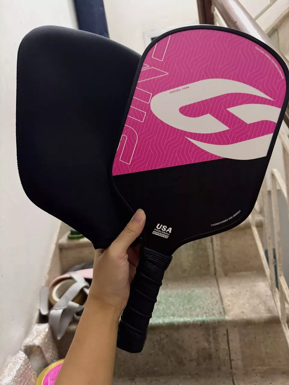 Vợt Pickleball Sinsham Carbon T700 16mm - Độ Bền Cao, Thiết Kế Năng Động, Hoàn Hảo Cho Những Cú Đánh Chính Xác