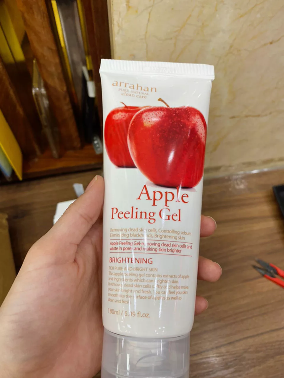 Tẩy da chết Arrahan Whitening Peeling Gel Hàn Quốc 180ml - Gel Tẩy Tế Bào Chết Dạng Gel Chiết Xuất Từ Trái Cây, Làn Da Sáng Mịn