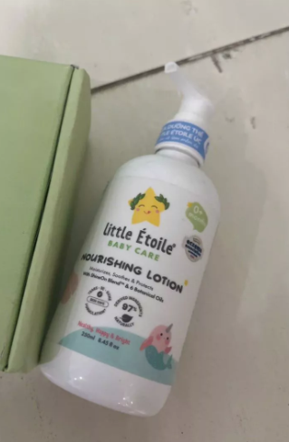 Sữa Dưỡng Thể Cấp Ẩm Little Étoile Cho Bé Sơ Sinh - Lotion Mềm Da An Toàn, Dưỡng 7 Loại Dầu Tự Nhiên, 250ml