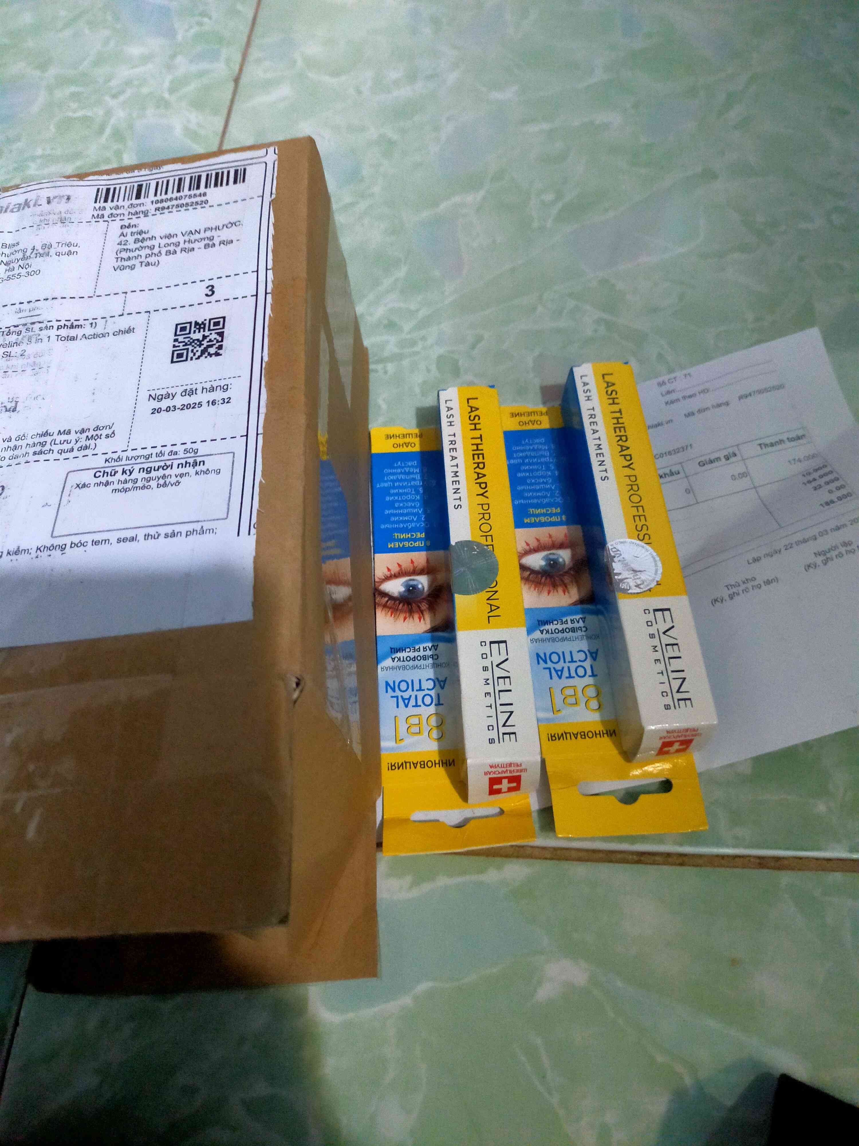 Dưỡng mi Eveline 8 in 1 Total Action với dầu argan - Huyết thanh tăng trưởng và làm dày, dài mi chuyên sâu, chăm sóc lông mi khỏe mạnh