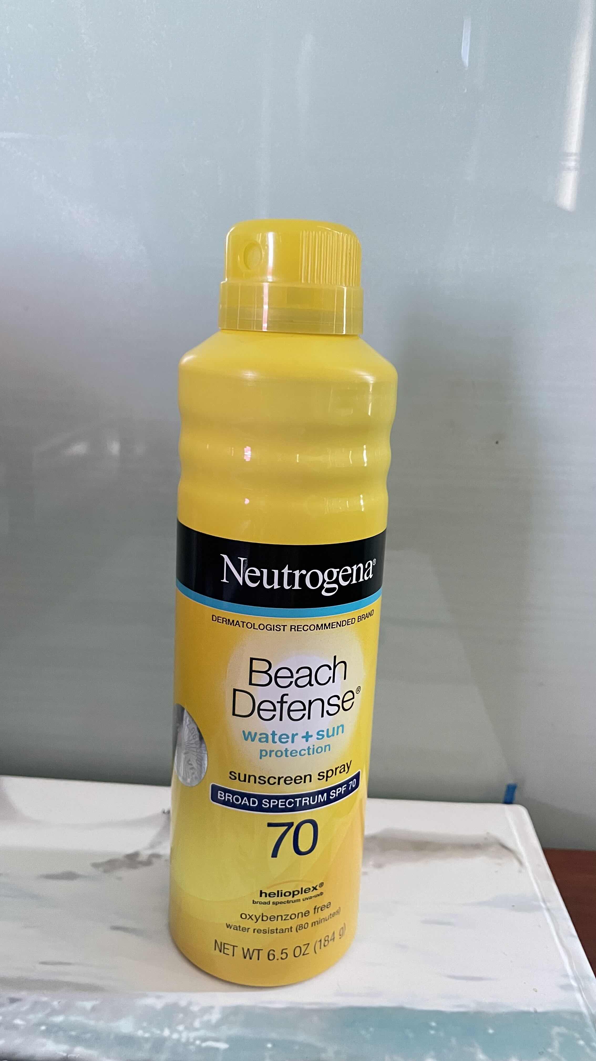 Xịt Chống Nắng Neutrogena Beach Defense SPF 70 - Dạng Xịt Bảo Vệ Da Hiệu Quả, Chống Nước, Phù Hợp Khi Đi Biển 184g-240g