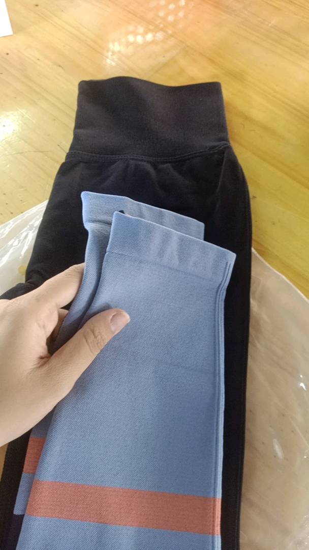 Quần Legging Cạp Cao Dáng Dài AMIN AM031 - Chun Nâng Mông, Thoải Mái Tập Gym, Yoga - Màu Đen, Xanh, Hồng, Size S, M, L