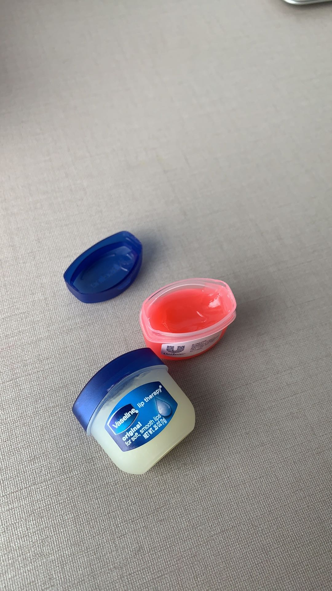 Combo 2 Hũ Son Dưỡng Môi Vaseline Lip Therapy - Giúp Môi Xuất Sắc, Ngăn Khô Nứt, Dưỡng Ẩm Mềm Mại Tự Nhiên
