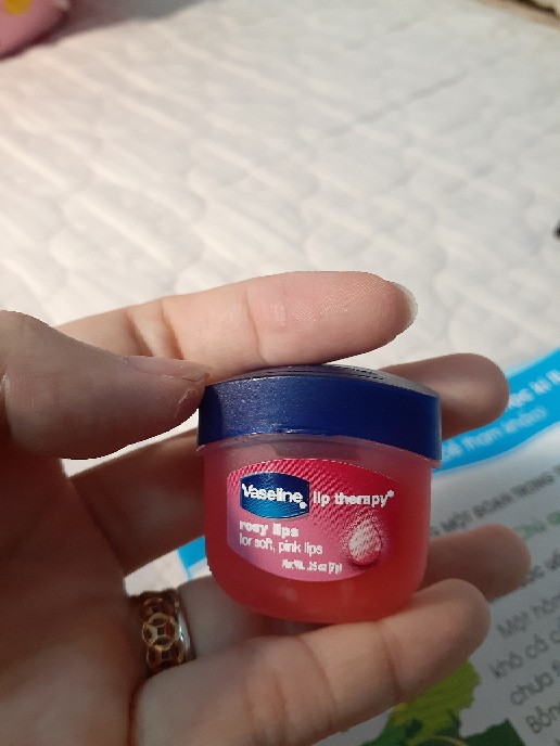 Combo 2 Hũ Son Dưỡng Môi Vaseline Lip Therapy - Giúp Môi Xuất Sắc, Ngăn Khô Nứt, Dưỡng Ẩm Mềm Mại Tự Nhiên