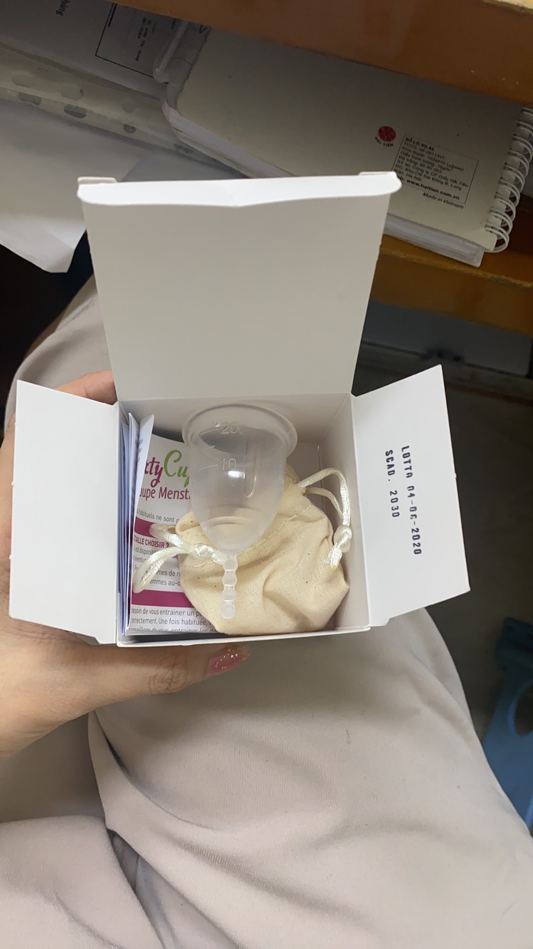 Cốc Nguyệt San Liberty Cup Pháp - Thiết Kế Tiện Lợi, Thân Thiện Môi Trường, Dành Cho Phụ Nữ, Sử Dụng Đến 10 Năm