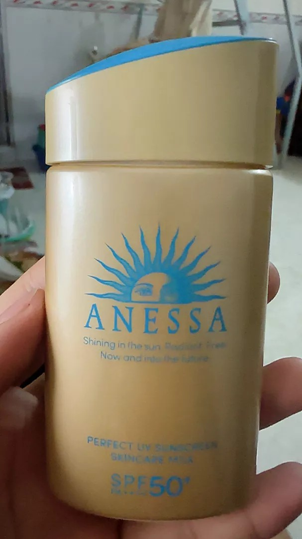 Sữa Chống Nắng Dưỡng Da Anessa Perfect UV SPF50+ PA++++ 60ml - Kiềm Dầu, Chống Nắng Hiệu Quả, Phù Hợp Với Da Dầu