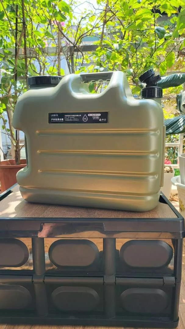 Bình Đựng Nước Dã Ngoại Quân Đội 11L - Có Lỗ Thông Hơi, Vòi Rót Thông Minh, Tiện Dụng Khi Cắm Trại & Dã Ngoại