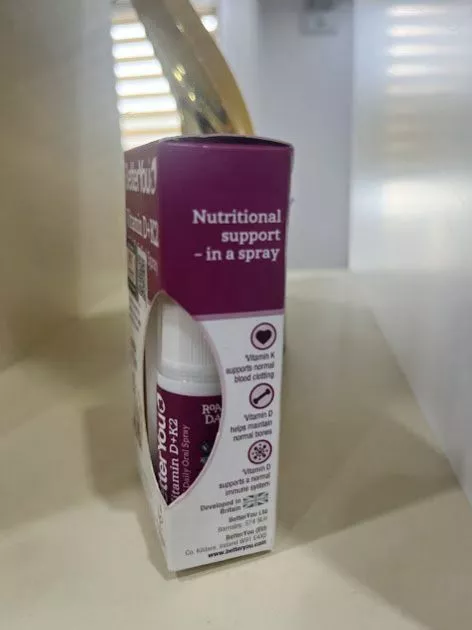 Xịt Vitamin D + K2 cho trẻ em BetterYou - Hỗ trợ miễn dịch và phát triển xương, hương vị kẹo cao su và việt quất tự nhiên, 15ml