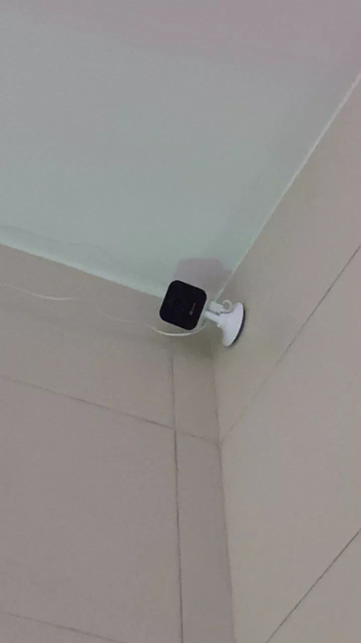 Camera WiFi Ezviz H1C 2MP - Giám sát thông minh với tầm nhìn 10m, độ phân giải 1080p, cảnh báo chuyển động, thiết kế dễ lắp đặt
