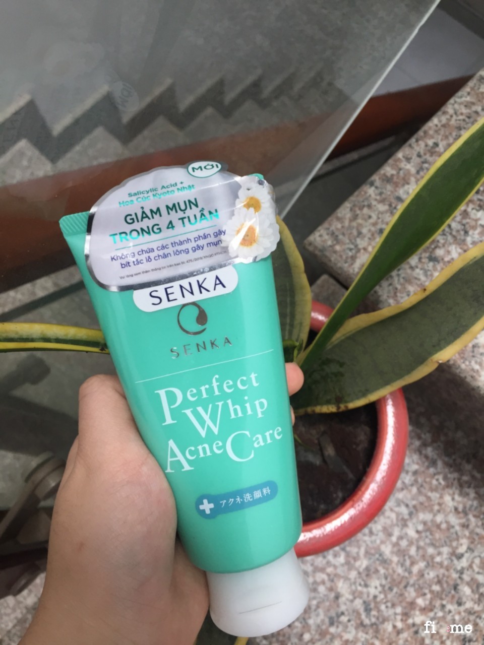 Sữa Rửa Mặt Senka Perfect Whip Acne Care 100g - Giúp Làm Sạch Da Mụn, Kiềm Dầu, Cung Cấp Độ Ẩm, Chiết Xuất Hoa Cúc Nhật Bản