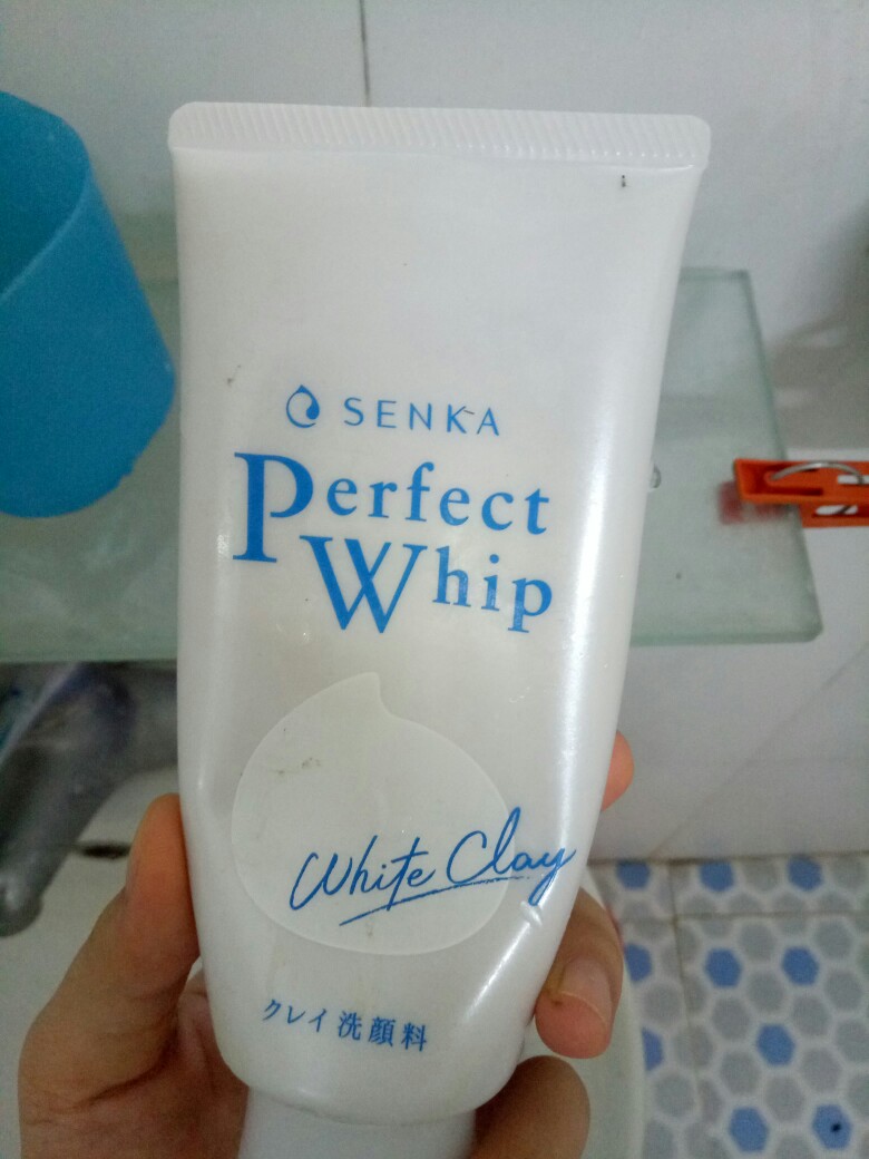 Sữa Rửa Mặt Senka Perfect White Clay 120g - Làm Sạch Sâu, Đất Sét Trắng, Cung Cấp Độ Ẩm, Giúp Da Sáng Rạng Rỡ Nhật Bản