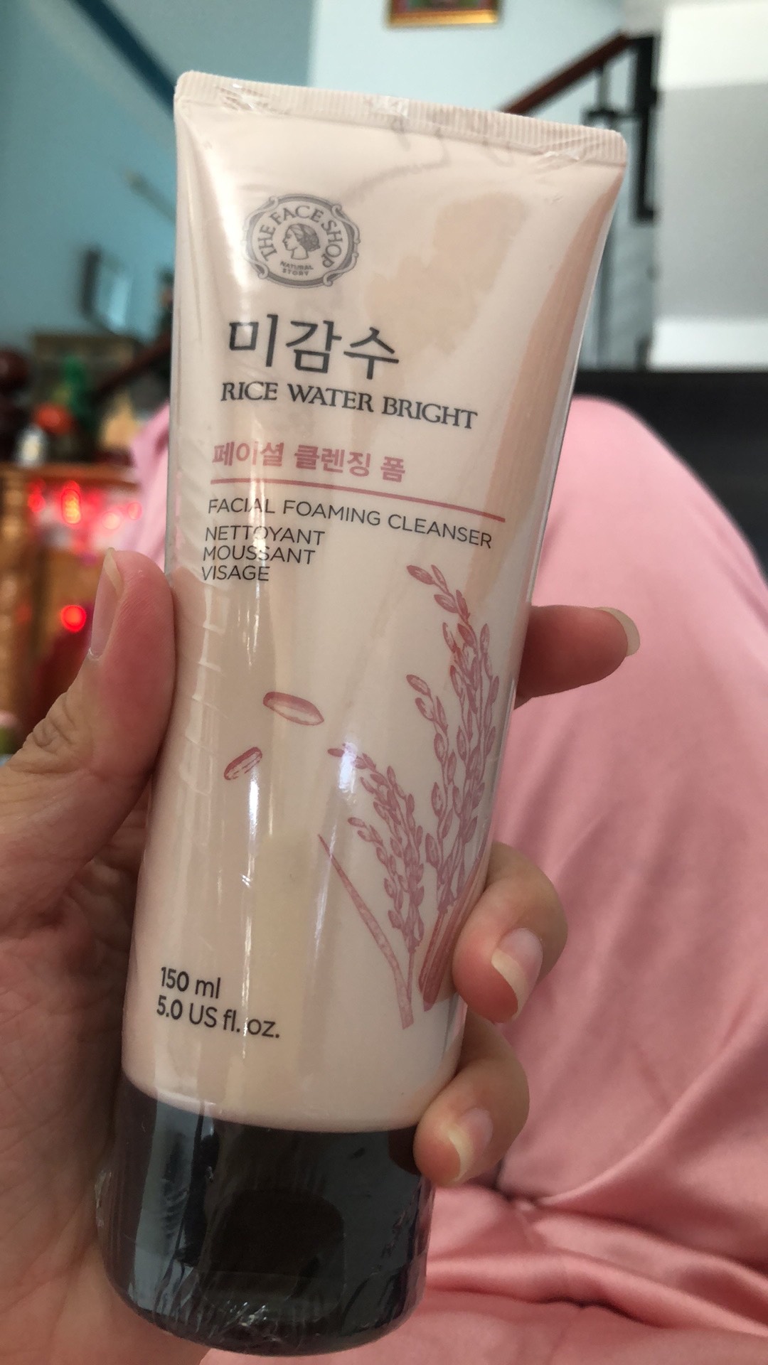 Sữa Rửa Mặt Gạo The Face Shop Rice Water Bright - Chiết Xuất Từ Gạo, Làm Sạch Sâu, Dưỡng Ẩm, 150ml