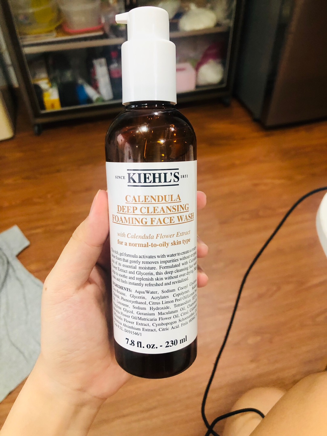 Sữa Rửa Mặt Kiehl's Hoa Cúc Chính Hãng - Calendula Deep Cleansing Foaming Face Wash 30ml, 230ml Cho Da Dầu, Nhạy Cảm, Làm Sạch Dịu Nhẹ