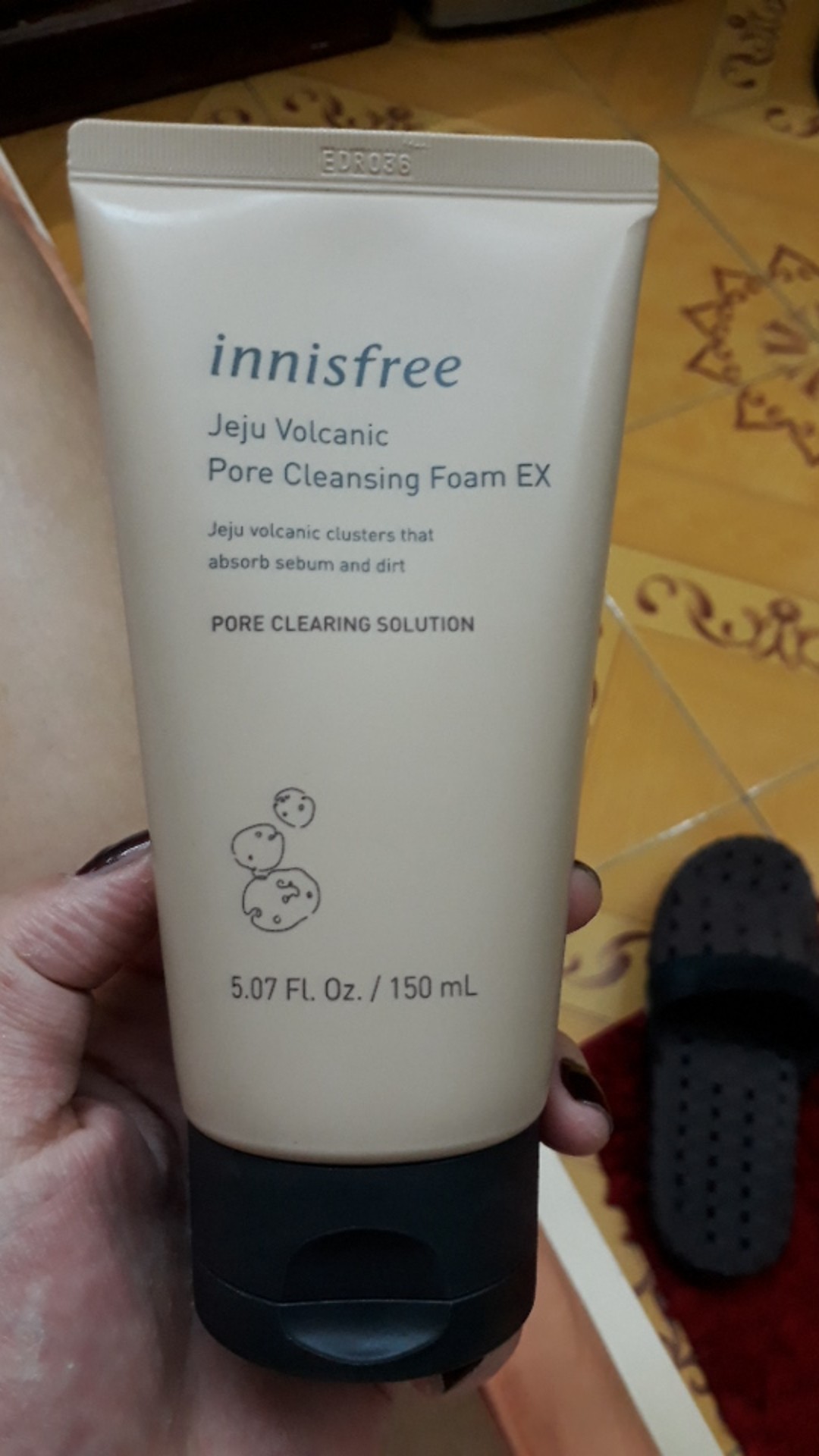 Sữa Rửa Mặt Innisfree Tro Núi Lửa Jeju Volcanic Pore Cleansing Foam 150ml - Làm Sạch Da, Kiểm Soát Dầu, Ngăn Mụn Cho Da Dầu, Da Nhạy Cảm