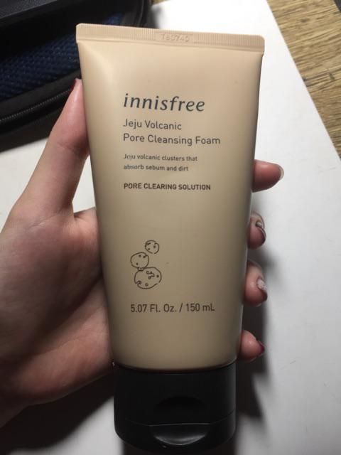 Sữa Rửa Mặt Innisfree Tro Núi Lửa Jeju Volcanic Pore Cleansing Foam 150ml - Làm Sạch Da, Kiểm Soát Dầu, Ngăn Mụn Cho Da Dầu, Da Nhạy Cảm