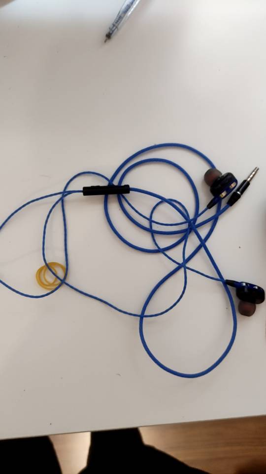 Tai nghe nhét tai SIDOTECH SD9 có micro, thiết kế ôm tai chống ồn, âm bass mạnh mẽ, tương thích Jack 3.5mm - Tai nghe chất lượng cao