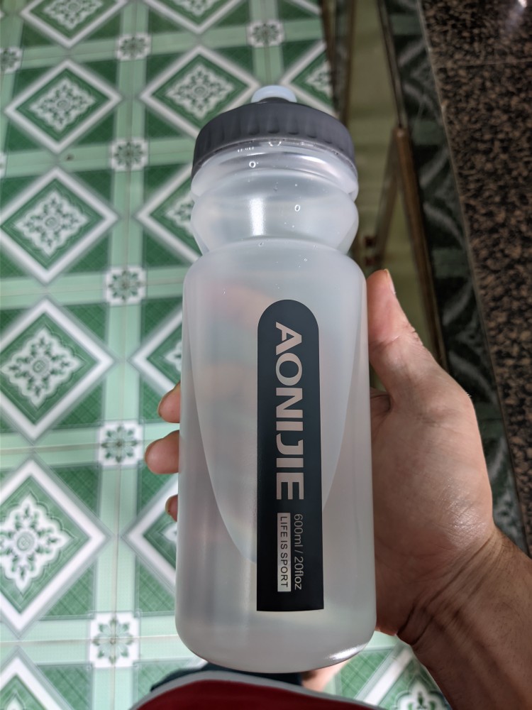 Bình Nước Chạy Bộ Aonijie 600ml - Thiết Kế Gọn Nhẹ, Tiện Lợi Cho Thể Thao Ngoài Trời, Đạp Xe, Cắm Trại, Chạy Bộ