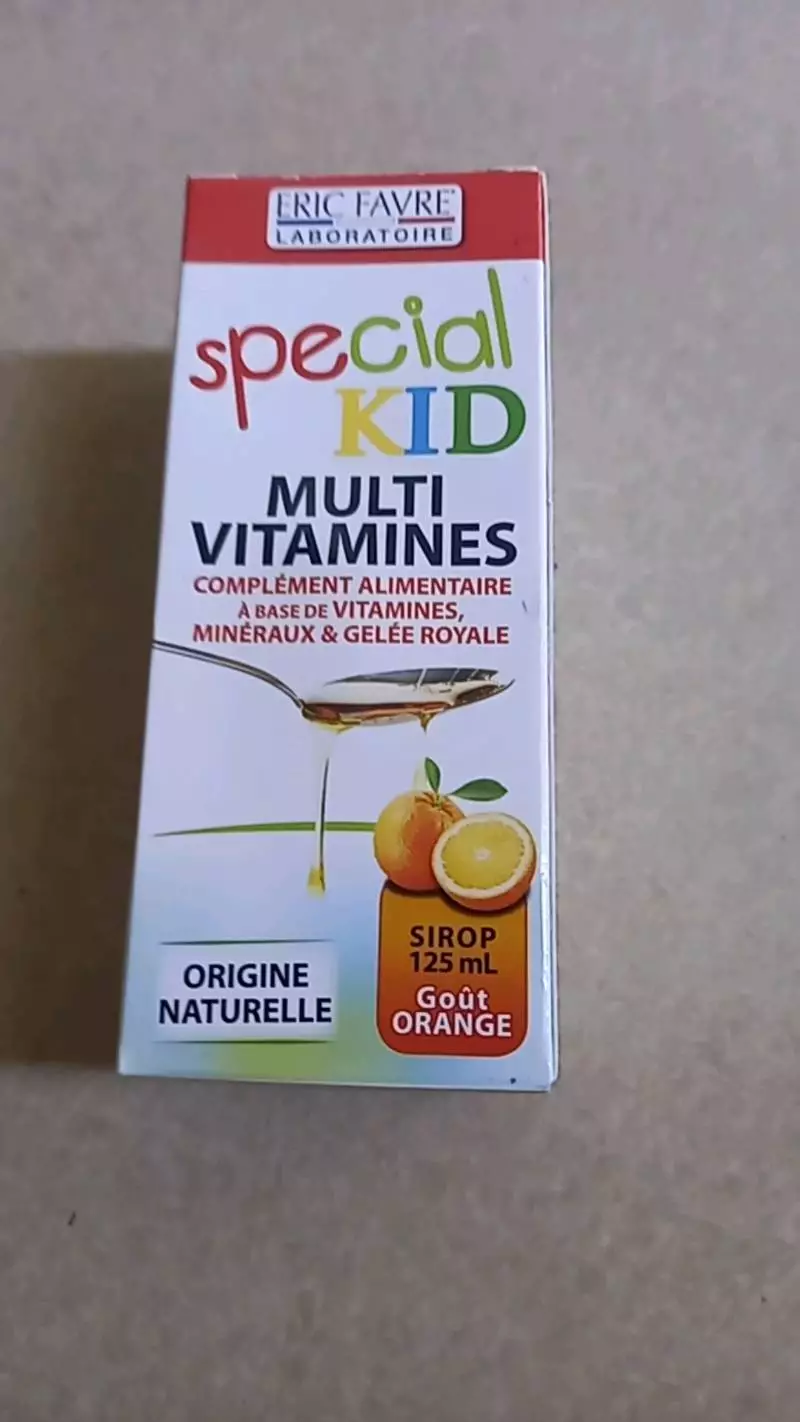 Siro Special Kid Multivitamines - Hỗ trợ bổ sung vitamin và khoáng chất cho trẻ, tăng cường sức đề kháng - Chính hãng Pháp