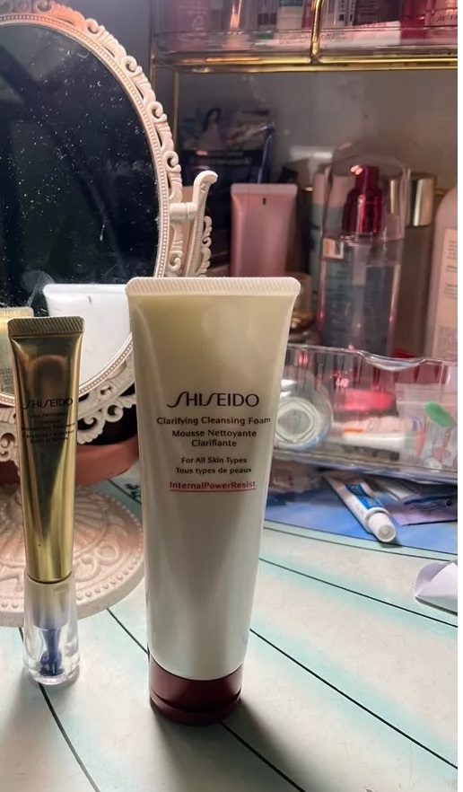 Kem Dưỡng Mờ Nếp Nhăn Shiseido Vital Perfection 20ml - Giúp Da Đàn Hồi, Săn Chắc, Chống Lão Hóa Hiệu Quả với ReNeura Technology++